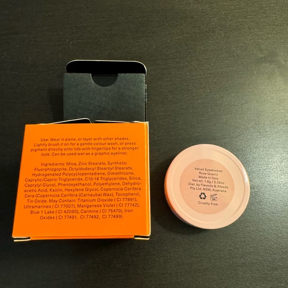 Flavedo & Albedo Velvet Eyeshadow Rose Quartz 1.8 g .06 oz Full Size NIB - Picture 3 of 5